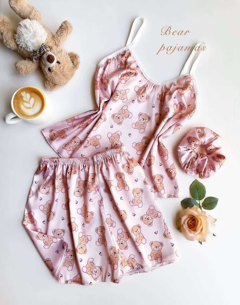 🐻💖 ست خواب ساتن صورتی طرح خرس؛ لطافت و نرمی شبانه